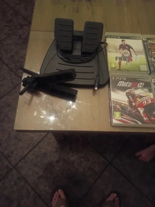 Volante Thrustmaster PS3/PS4 + 4 Giochi