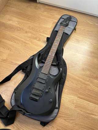 Guitarra Eléctrica Cort Negra