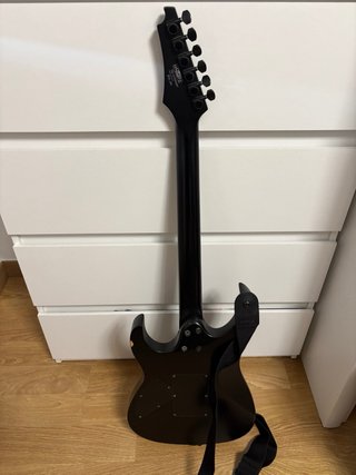 Guitarra Eléctrica Cort Negra