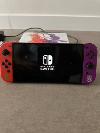 Nintendo Switch OLED Edizione Pokémon con garanzia 1 anno