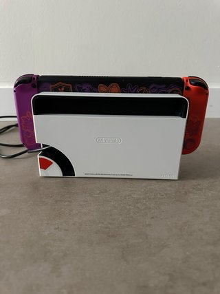 Nintendo Switch OLED Edizione Pokémon con garanzia 1 anno