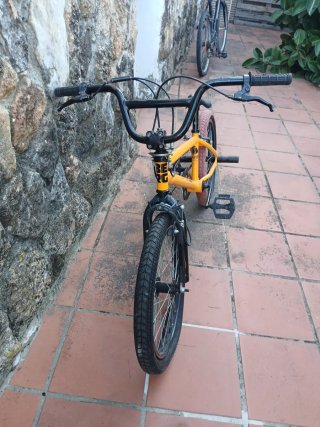 Bicicleta BMX Naranja