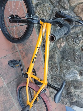 Bicicleta BMX Naranja