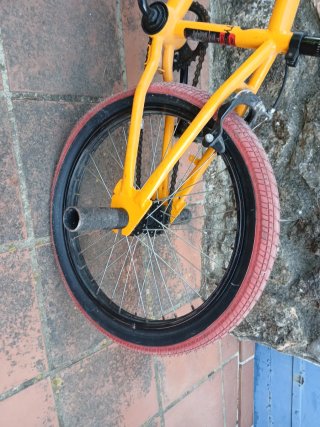 Bicicleta BMX Naranja