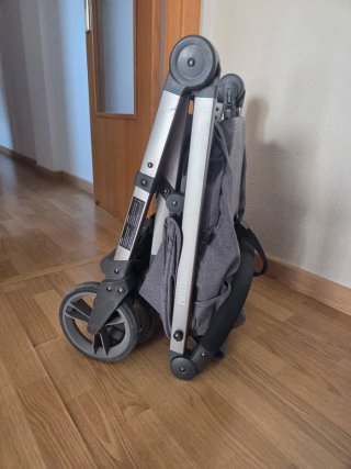 Silla de paseo Twistshake gris