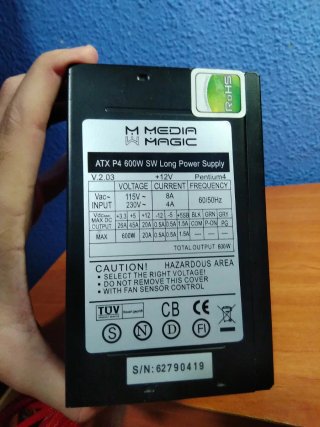 Fuente alimentación gaming 600W