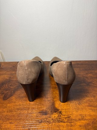 Zapatos de tacón Karston beige/marrón