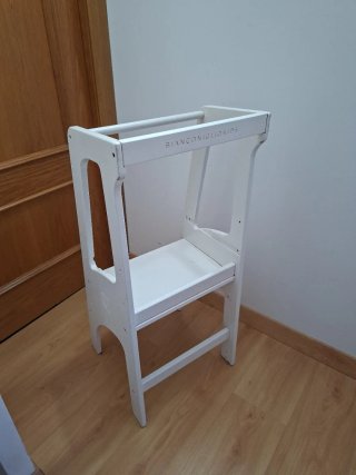 Taburete elevador madera niños