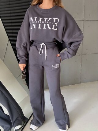 Conjuntos Deportivos Nike Mujer