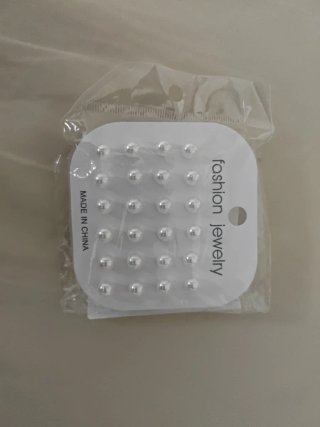 Pendientes plateados tipo perla (20 uds)