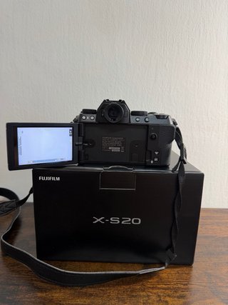 Fujifilm X-S20 + Sigma 18-50mm F2.8