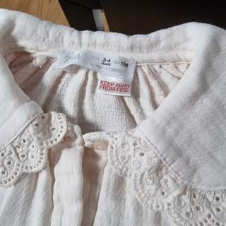 Camisa niña cuello volante