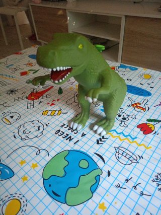 Estuche dinosaurio verde