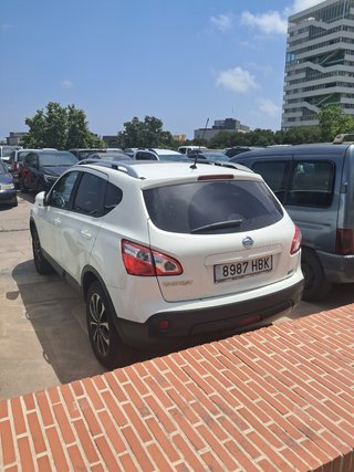 Nissan Qashqai 2011  C-SUV