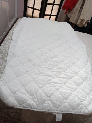 Cubre colchón blanco poliéster, de cama de 80
