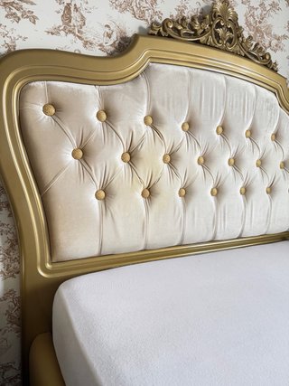 Cama Royal 150cm Beige/Dorado