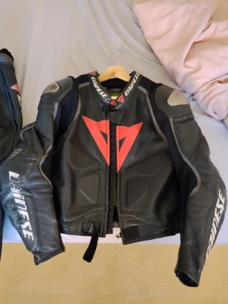 Mono Dainese Laguna Seca Talla 50