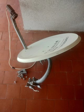 Antena Parabólica Rubio con Soporte