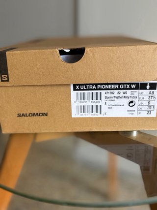Zapatillas Salomon Gore-Tex Gris y Turquesa