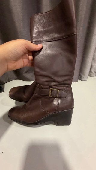 Botas de couro castanhas
