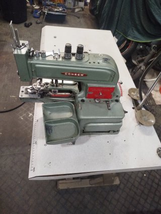Máquina Botonera Industrial Consew 240 Deluxe