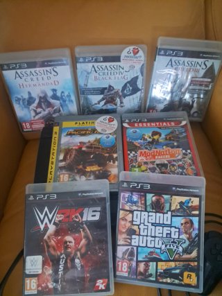 Console PS3 con 2 controller e giochi
