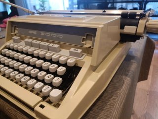 Máquina de escribir Hermes 3000 vintage
