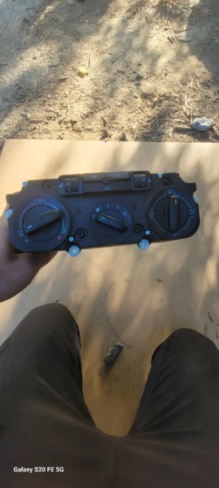 Mando Climatización VW Golf 5