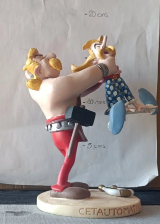 Figura Eseautomatix estrangula Asuracenturix
