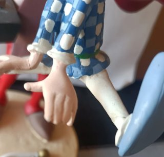 Figura Eseautomatix estrangula Asuracenturix
