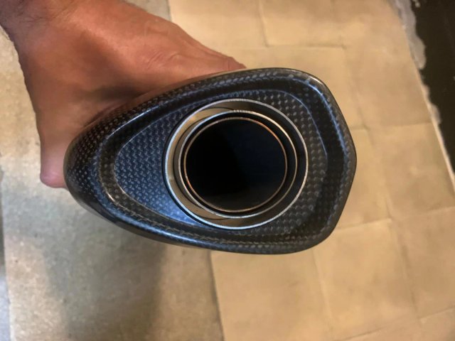 Yamaha mt09 akrapovic