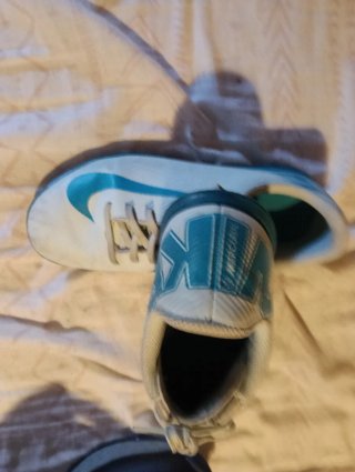 Zapatillas Nike Blancas y Turquesa