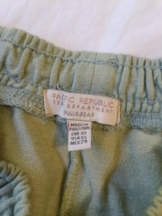 Pantalón corto verde