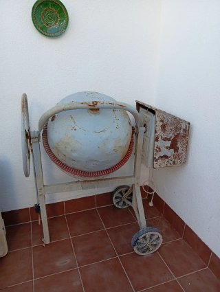 Hormigonera eléctrica para uso doméstico