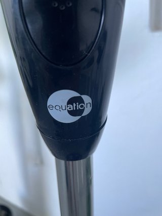 Ventilador de pie negro