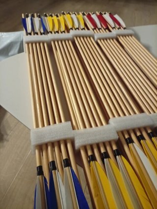 12 Flechas Bambú Indonesia 83cm Pluma Natural