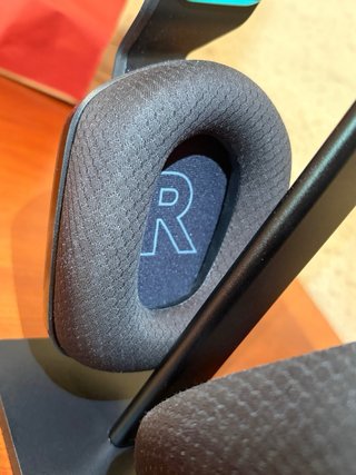 Auriculares Logitech G733