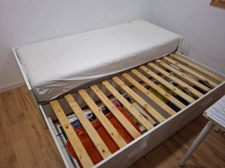 Cama blanca con cajones, extendible