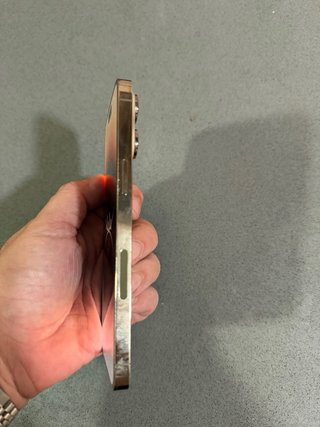 iPhone 14 Pro Max Esym Dorado