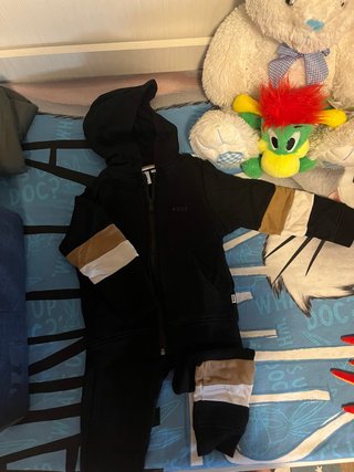 Tuta Hugo Boss 4 anni