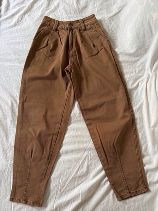 Jeans barrel Bershka marrone
