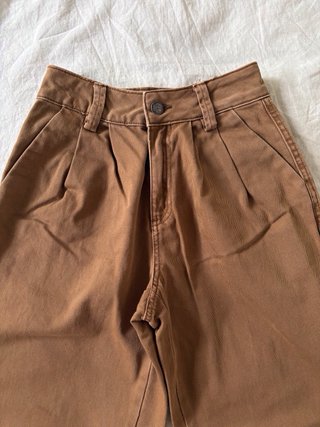 Jeans barrel Bershka marrone