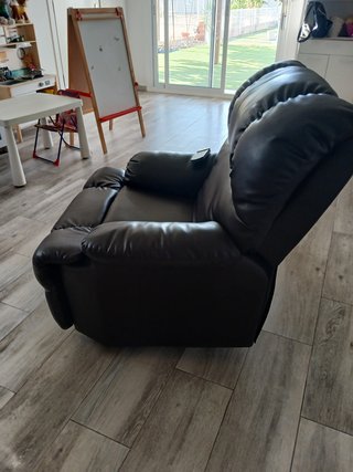 Sillón marrón sintético con masaje