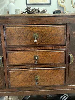 Cómoda vintage de madera