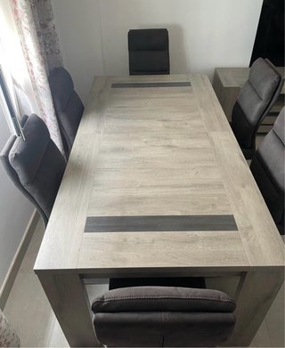 Mesa y sillas comedor