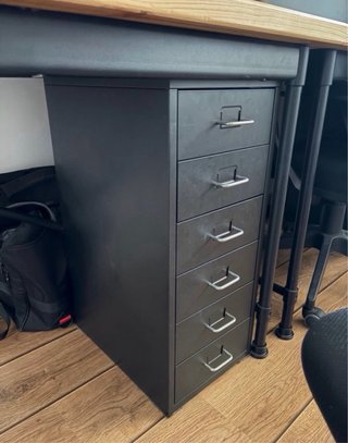 Escritorio, Silla y Cajonera