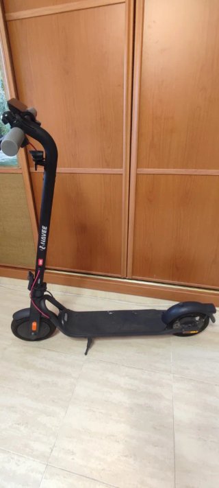 Patinete Eléctrico Negro - Buen Estado