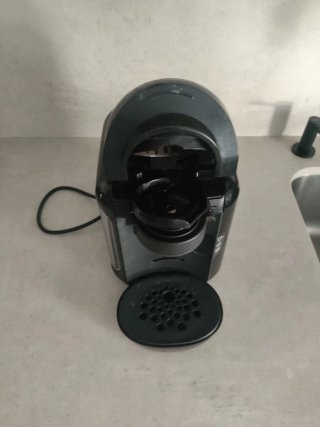Cafetera Tassimo Bosch Negra Regalo portacapsulas