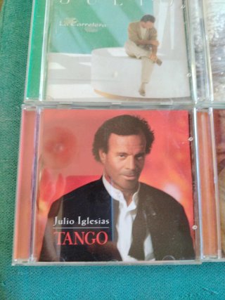 CDs Julio Iglesias: La Carretera, Divorcio, Tango