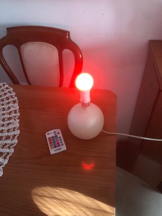Lámpara LED RGB con control remoto